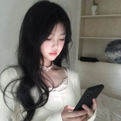 热裤荡女